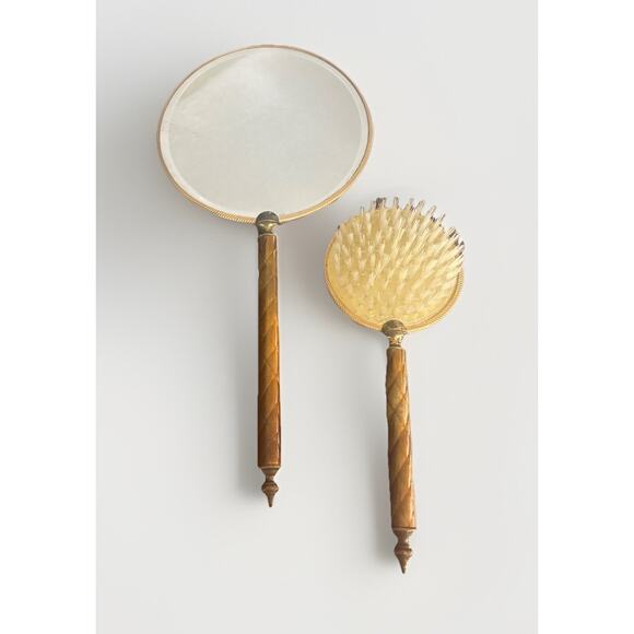 Vintage Marie Antoinette Portrait Brass Vanity Set Hand Mirror & Brush Set Brass - Picture 2 of 4